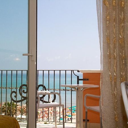 Hotel Cristall San Benedetto del Tronto Luaran gambar