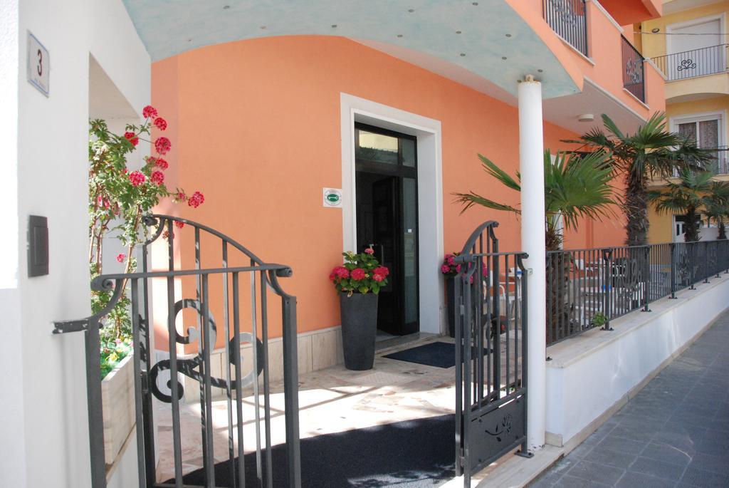 Hotel Cristall San Benedetto del Tronto Luaran gambar