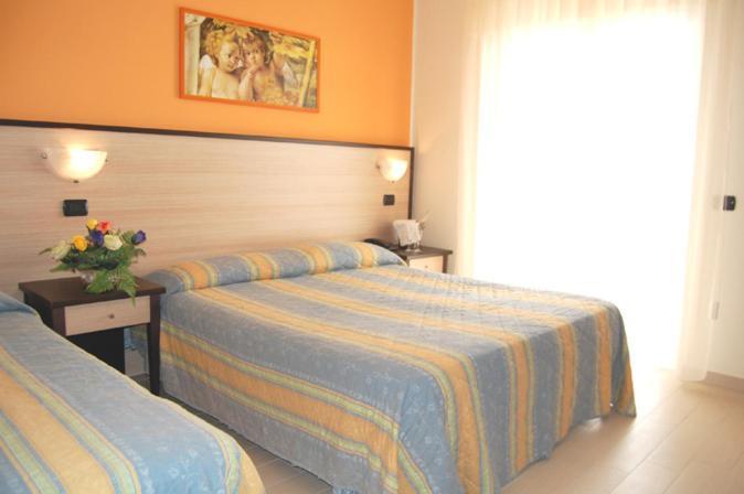Hotel Cristall San Benedetto del Tronto Luaran gambar